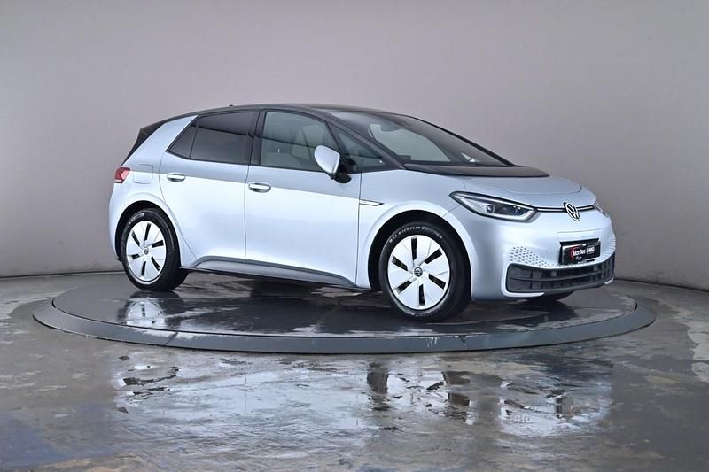 Silver Used 2020 VW ID.3 Pro Performance Hatchback | £14,795 (Good price) - Image 1/4