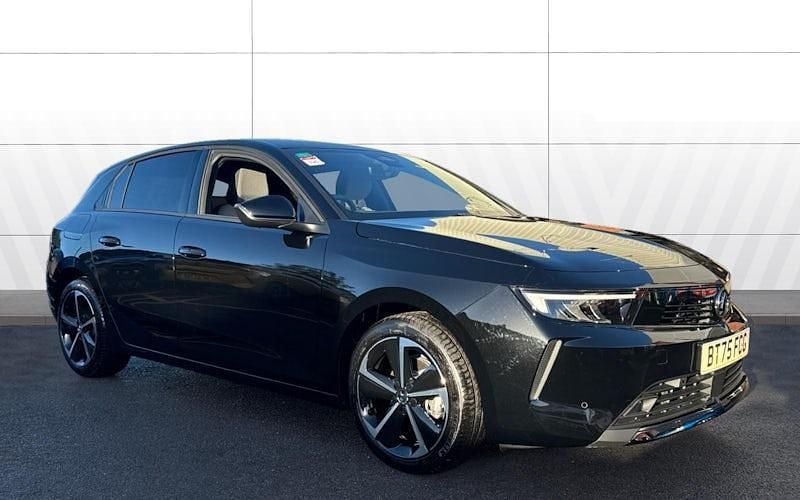 New 2025 Vauxhall Astra Hatchback | £23,039 (Fair price) - Image 1/4