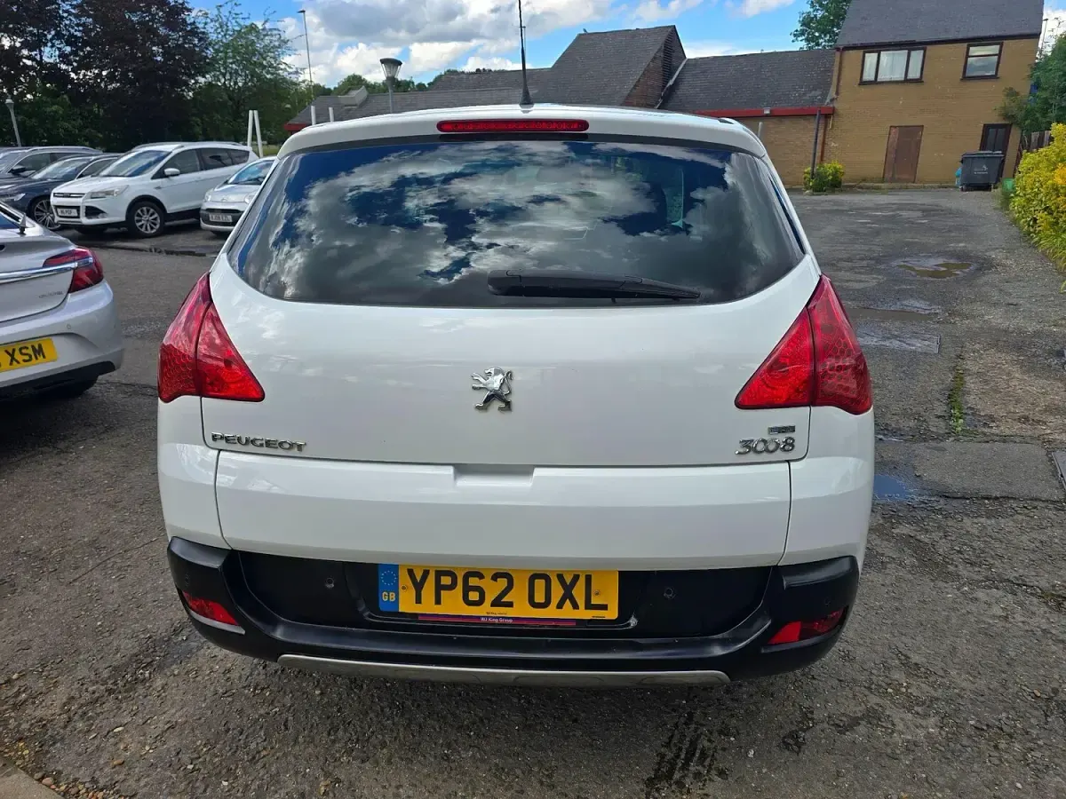 Used Peugeot 3008 Allure 2013 White Estate