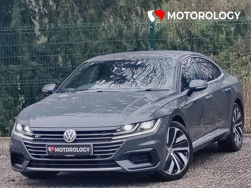 Usado VW Arteon R-line 150 HP (110 kW) 2019 Cinzento Citadino