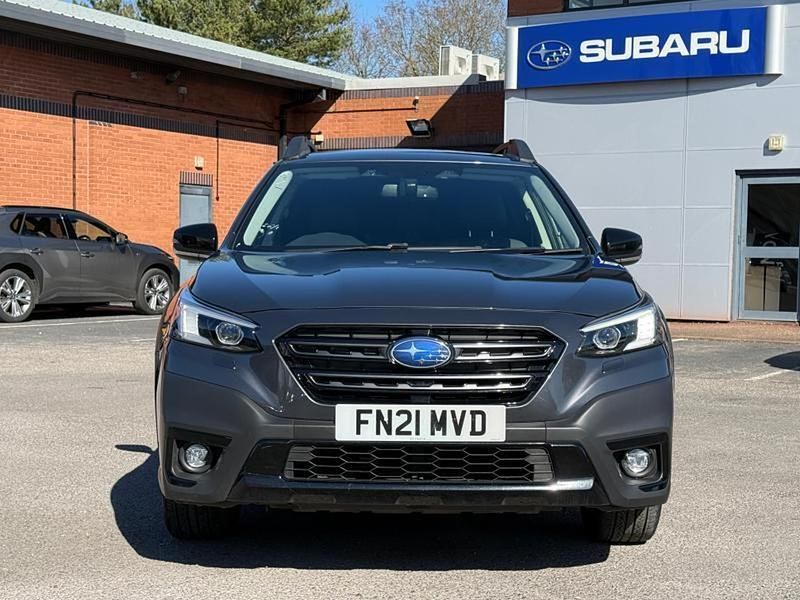 Usado Subaru Outback 167 CV (122 kW) 2021 Gris Familiar