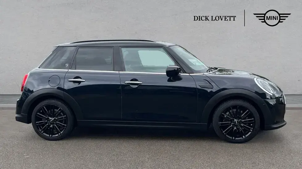 Used Mini Cooper Exclusive 134 HP (98 kW) 2023 Black Hatchback