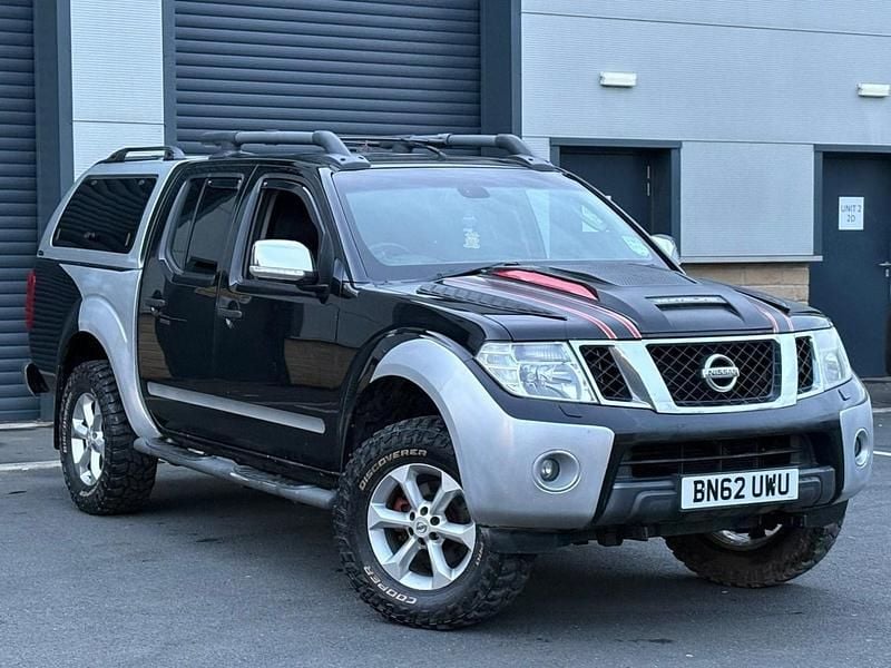 Black Used 2012 Nissan Navara Tekna Pickup | £4,995 (Super price) - Image 1/4