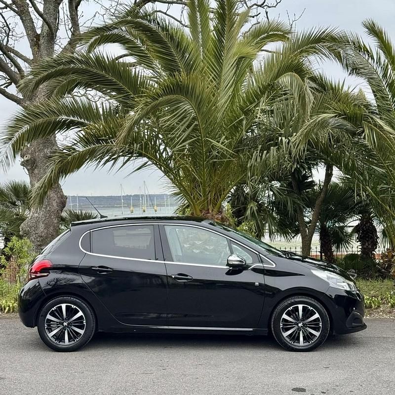 Used Peugeot 208 S 82 HP (60 kW) 2019 Black Hatchback