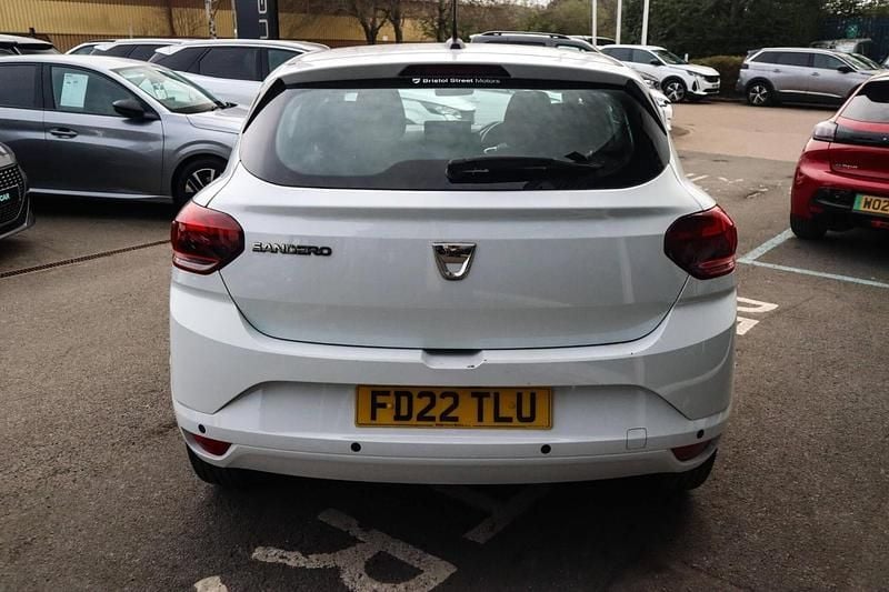 Used Dacia Sandero Comfort 90 HP (66 kW) 2022 White Hatchback