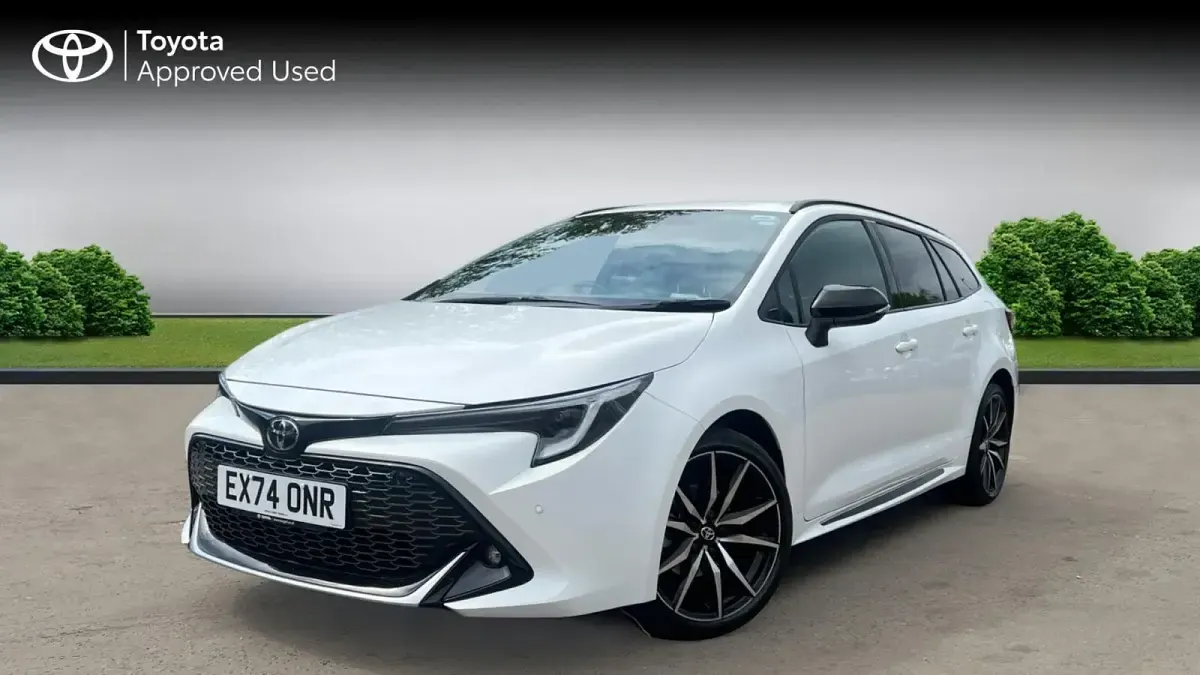 Used Toyota Corolla Sport 140 HP (102 kW) 2025 White Estate