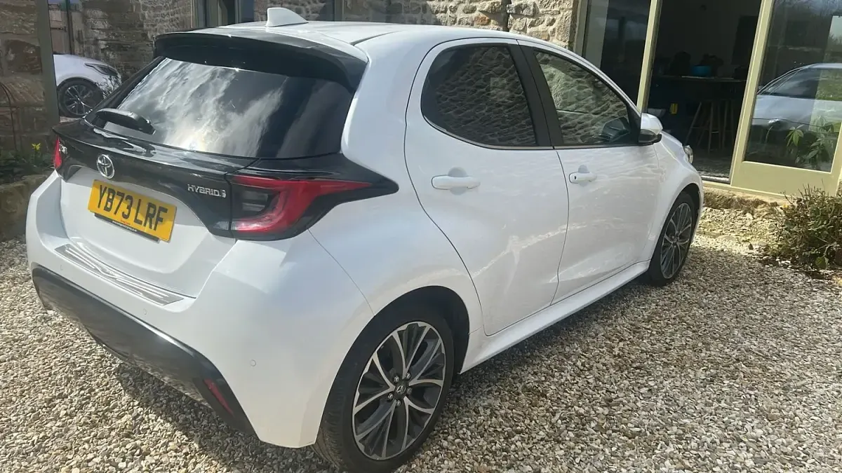 Used Toyota Yaris Hybrid 2023 White Hatchback