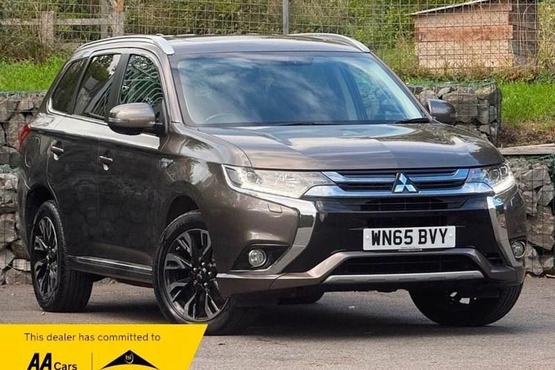 Brown Used 2015 Mitsubishi Outlander P-HEV MPV | £7,440 (A bit pricey) - Image 1/1