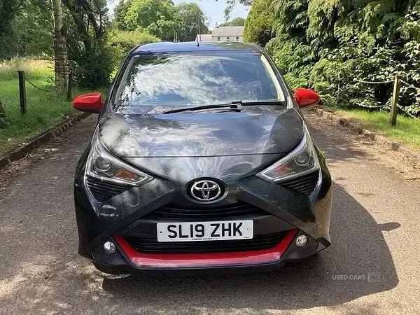 Used Toyota Aygo Trend 72 HP (52 kW) 2019 Grey Hatchback