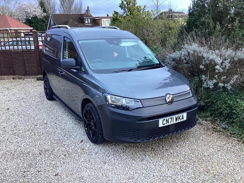 Used VW Caddy S 75 HP (55 kW) 2021 Grey MPV