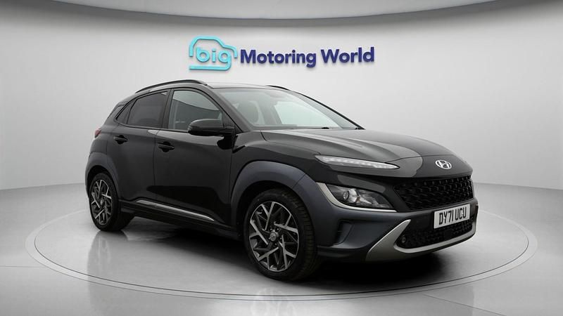 Black Used 2021 Hyundai Kona Premium SUV | £15,200 (Fair price) - Image 1/4