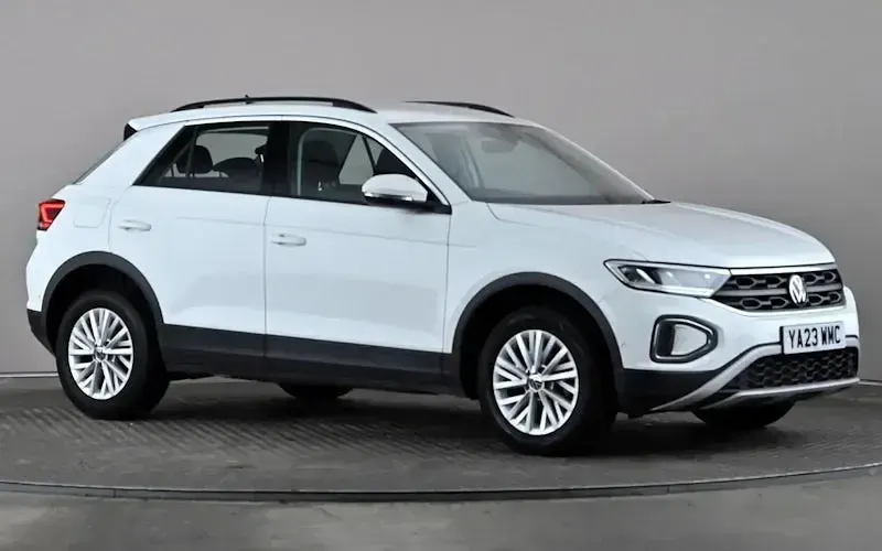 Used VW T-Roc Life 110 HP (80 kW) 2023 SUV