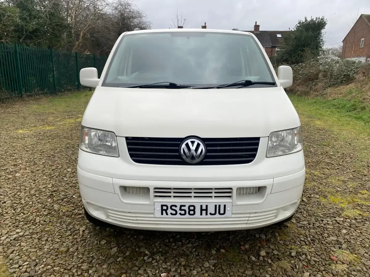 Used VW Transporter 102 HP (75 kW) 2008 White Van
