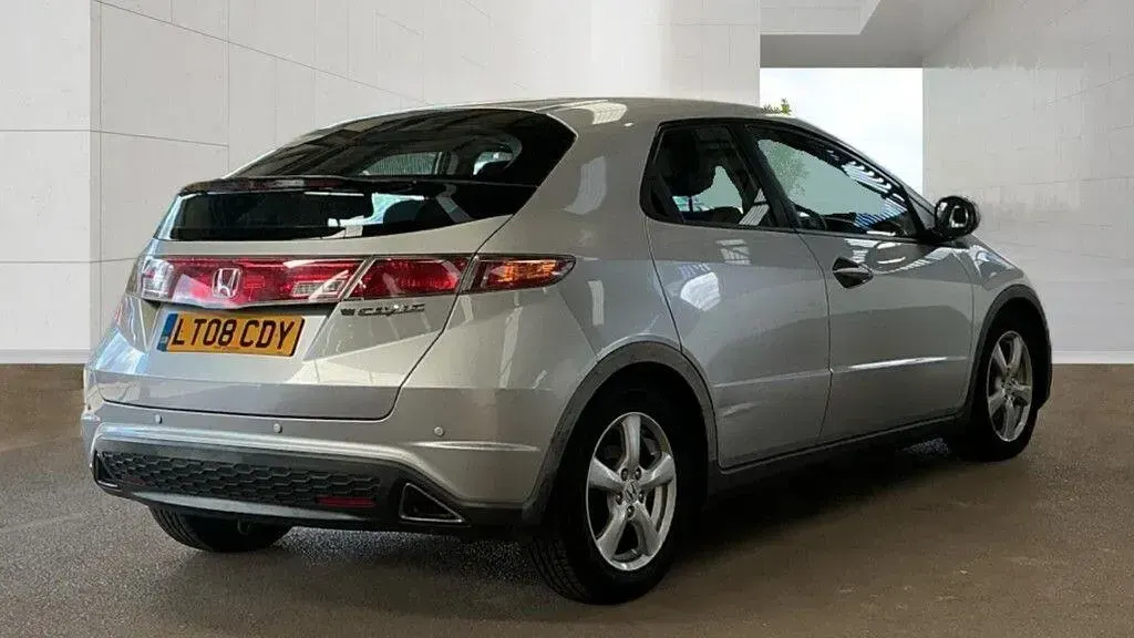 Used Honda Civic SE 138 HP (101 kW) 2008 Silver Hatchback