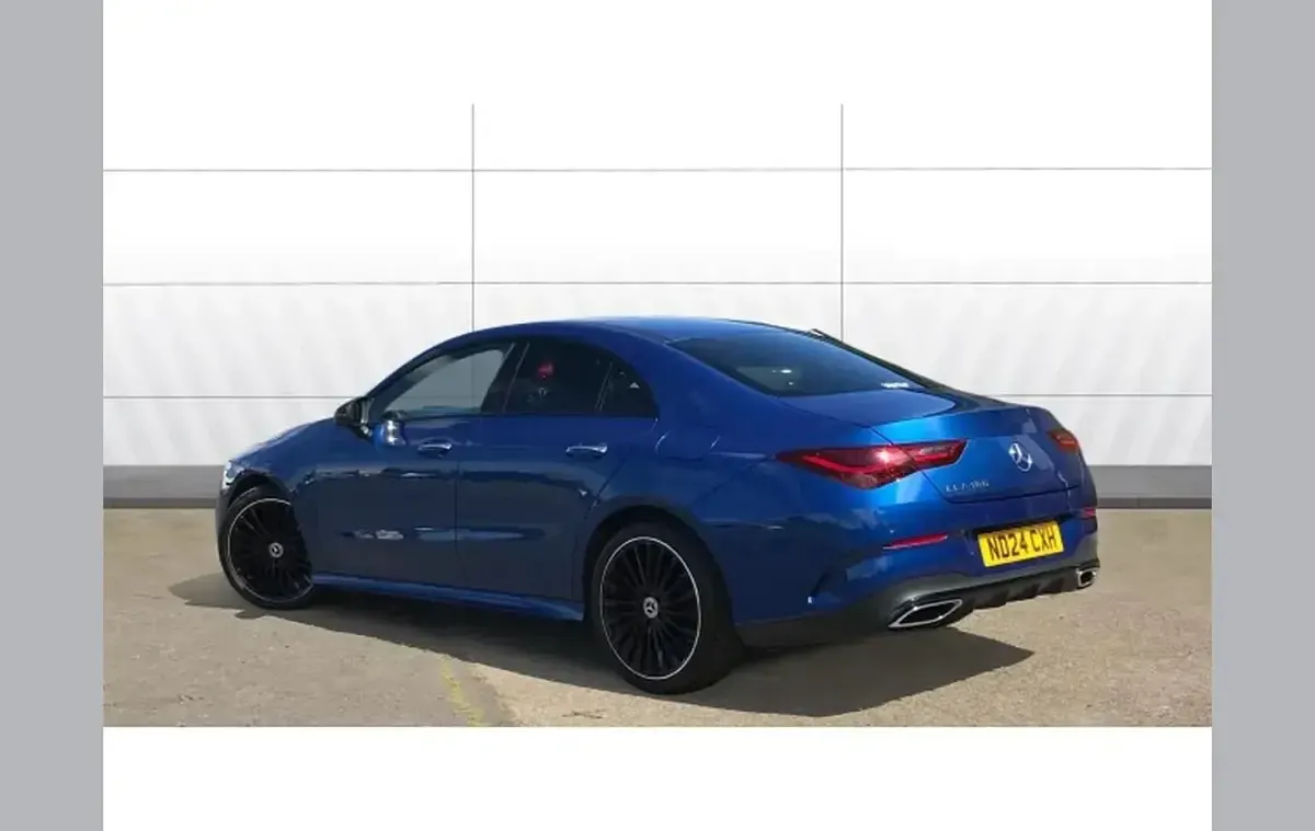 Used Mercedes CLA180 AMG Line Premium Plus 134 HP (98 kW) 2024 Blue Sedan