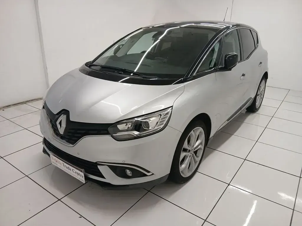 Used Renault Scénic Iconic 120 HP (88 kW) 2019 Silver MPV