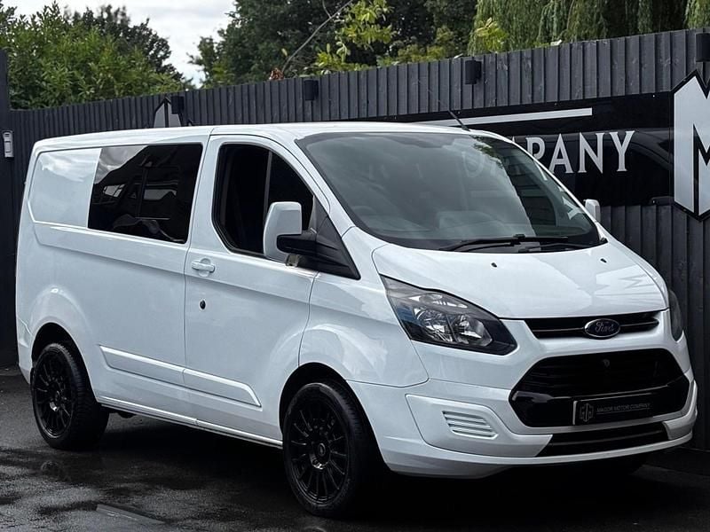 White Used 2017 Ford Transit Custom Van | £7,999 (Super price) - Image 1/4