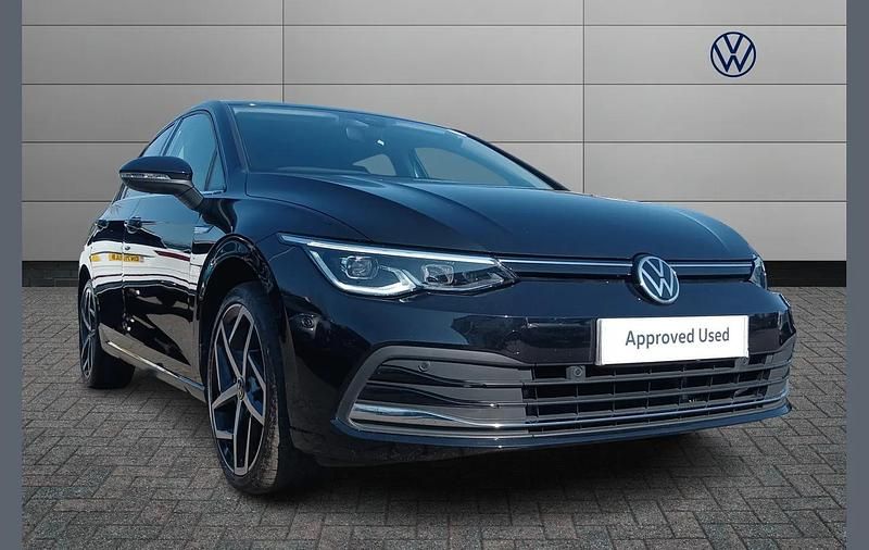 Used VW Golf VIII Style 147 HP (108 kW) 2020 Black Hatchback