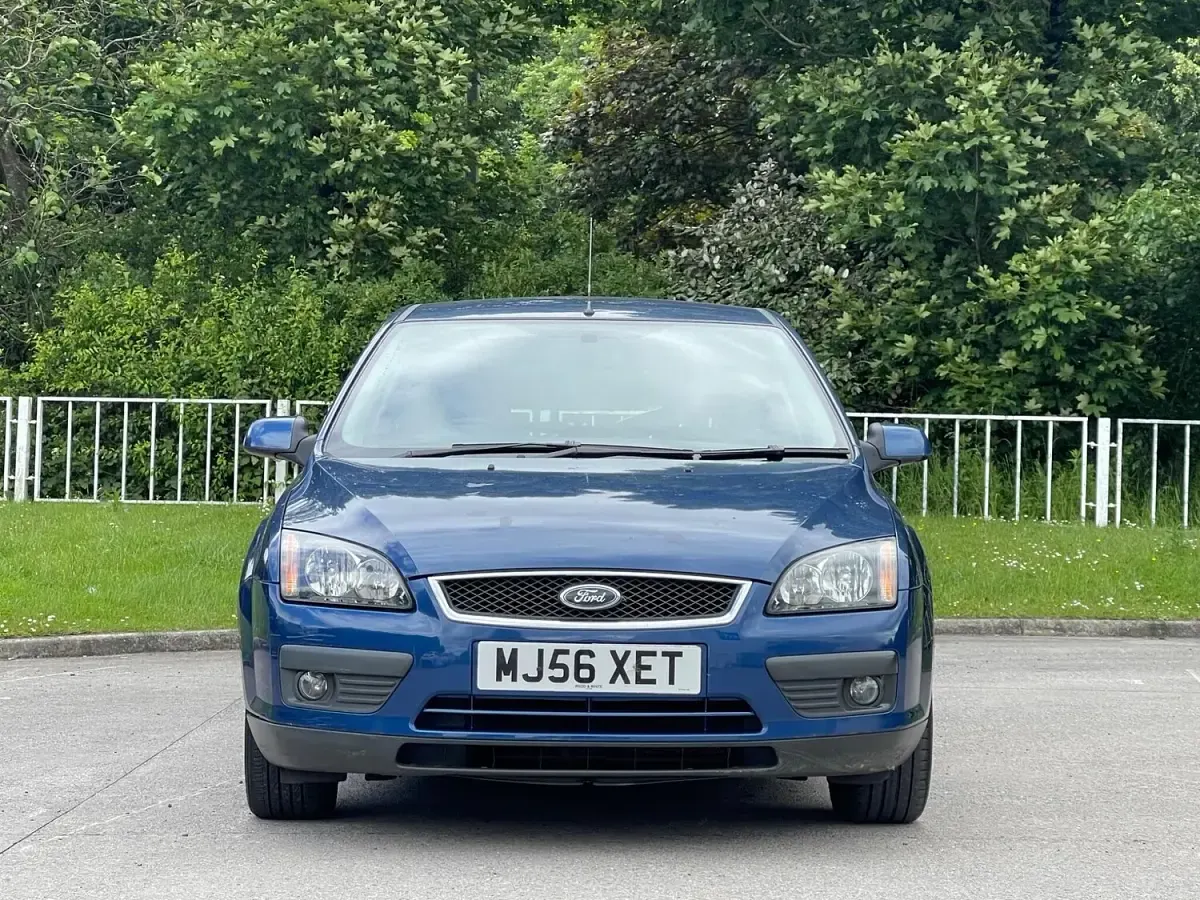 Used Ford Focus Zetec 2007 Blue Hatchback