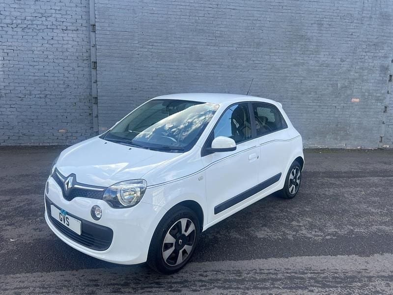 White Used 2017 Renault Twingo Play Hatchback | £4,490 (Fair price) - Image 1/4