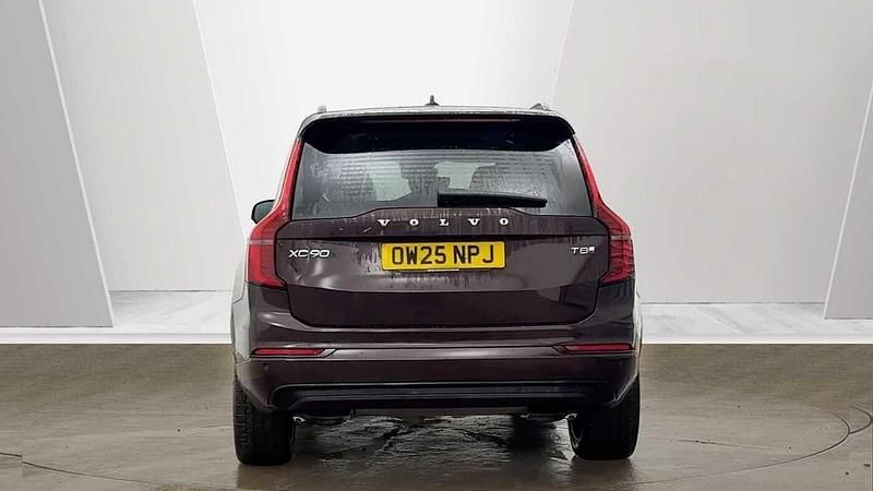 Used Volvo XC90 Plus 449 HP (330 kW) 2025 Red SUV