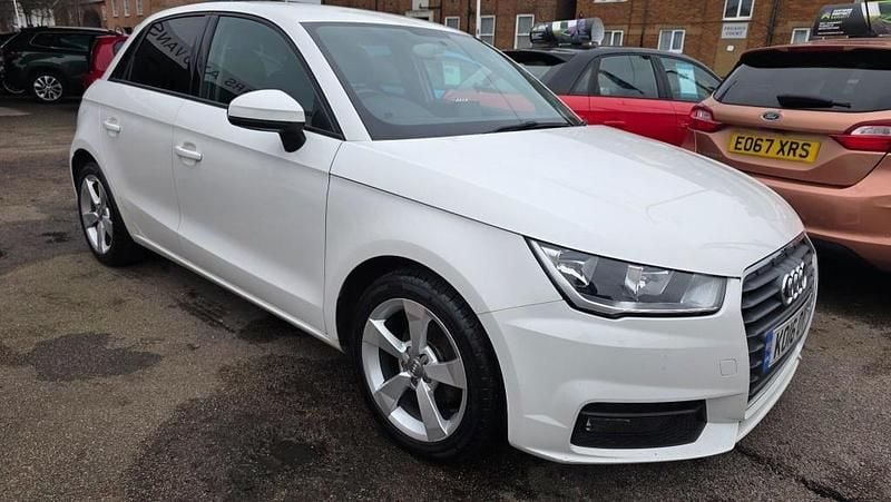 Used Audi A1 Sportback Sport 95 HP (69 kW) 2016 White Hatchback