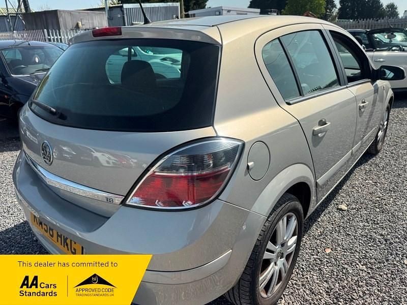 Used Vauxhall Astra Elite 2008 Silver