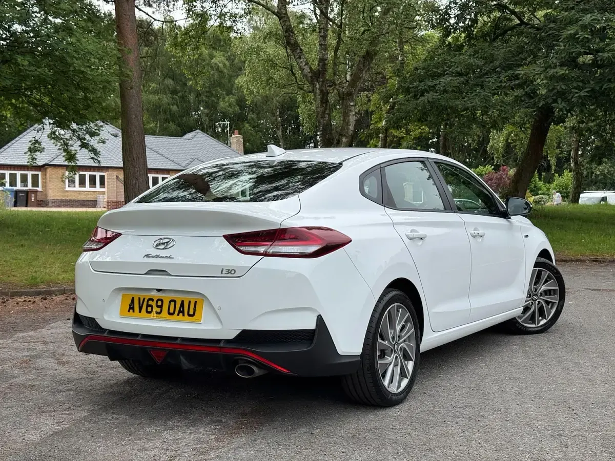 Used Hyundai i30 N Line 120 HP (88 kW) 2020 White Hatchback