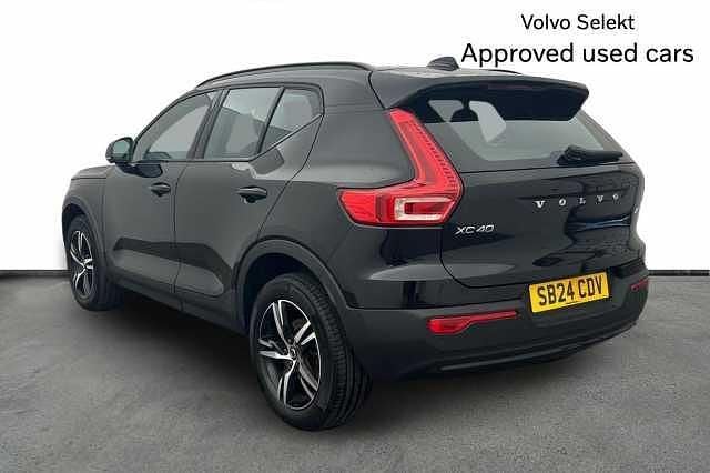 Used Volvo XC40 Plus 161 HP (118 kW) 2024 Black SUV