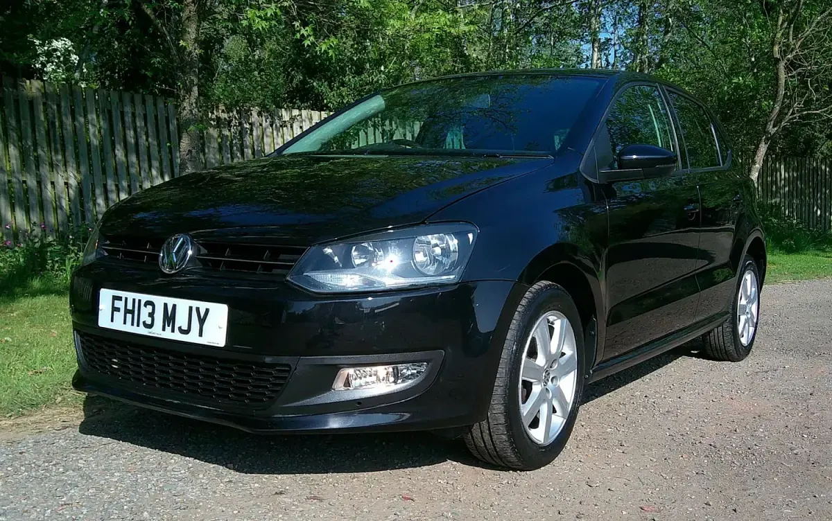 Usado VW Polo Match 60 HP (44 kW) 2013 Preto Citadino
