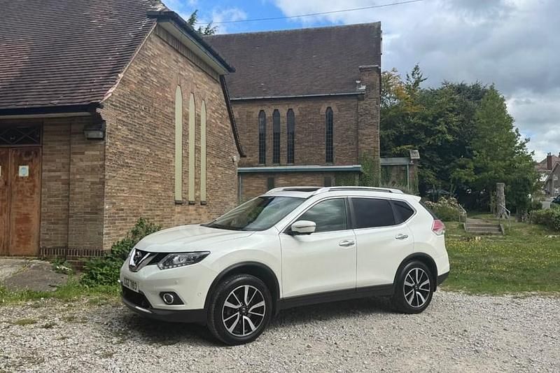 White Used 2016 Nissan X-Trail Tekna SUV | £5,720 (Fair price) - Image 1/1