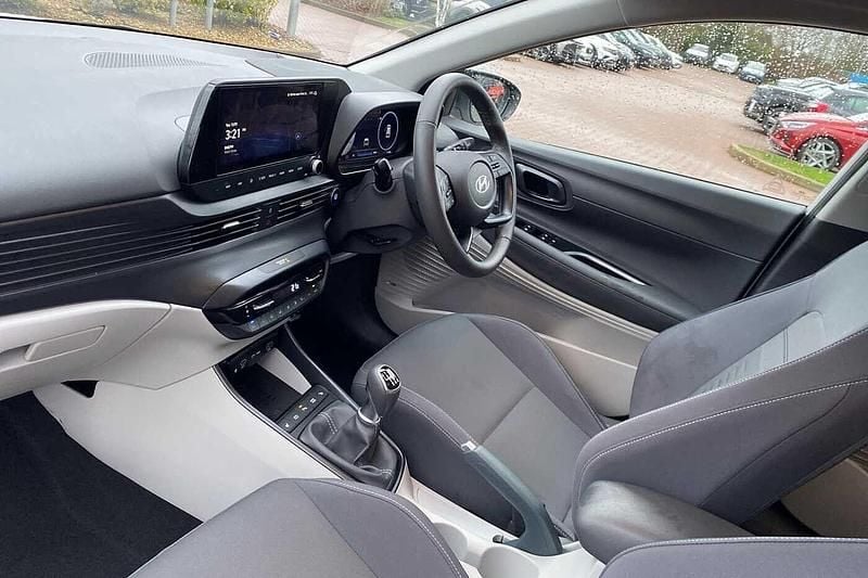 Used Hyundai Bayon Ultimate 2025 White SUV