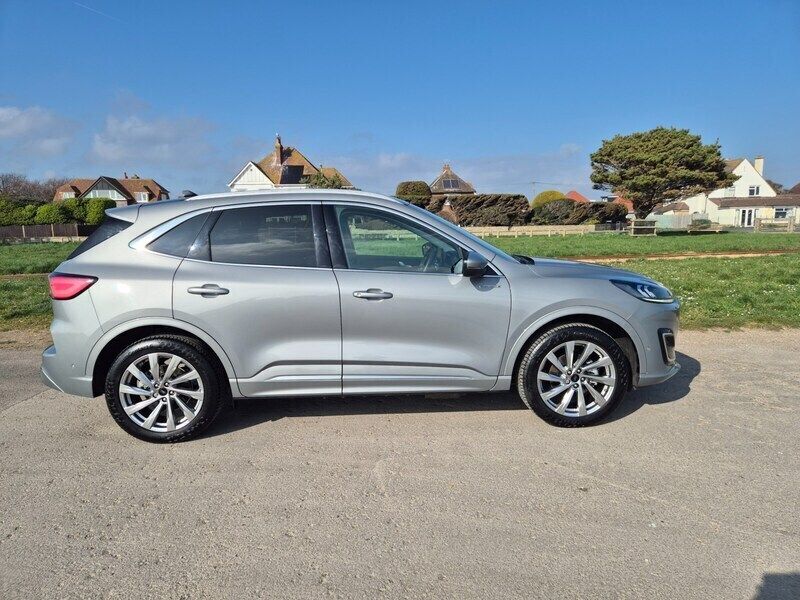 Solar silver metallic Used 2024 Ford Kuga Vignale SUV | £32,995 - Image 1/4