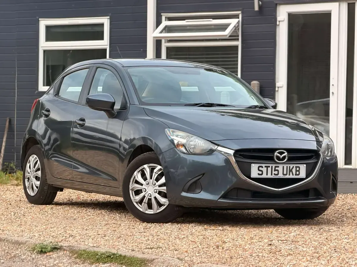 Used Mazda 2 75 HP (55 kW) 2015 Grey Hatchback