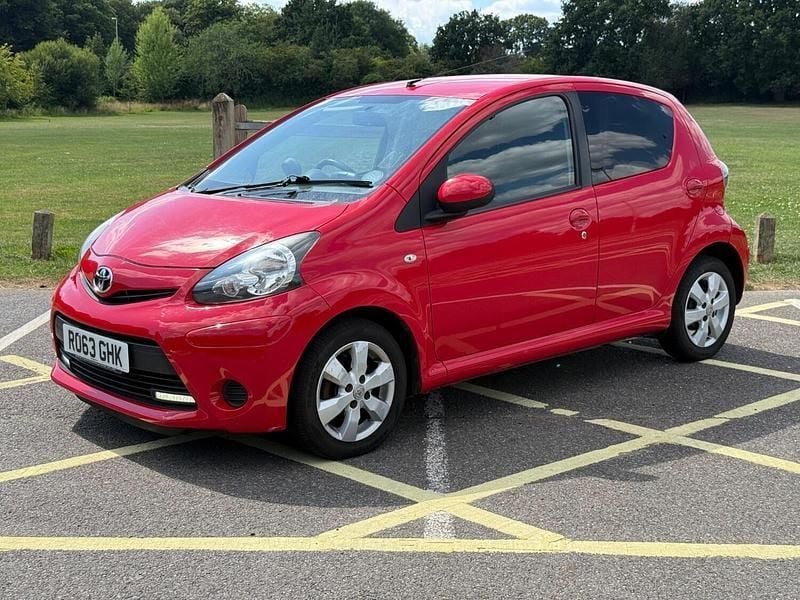 Red Used 2013 Toyota Aygo Hatchback | £3,800 (Fair price) - Image 1/4