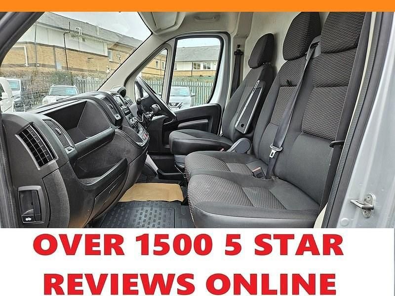 Used Citroën Relay 140 HP (102 kW) 2022 Grey Van