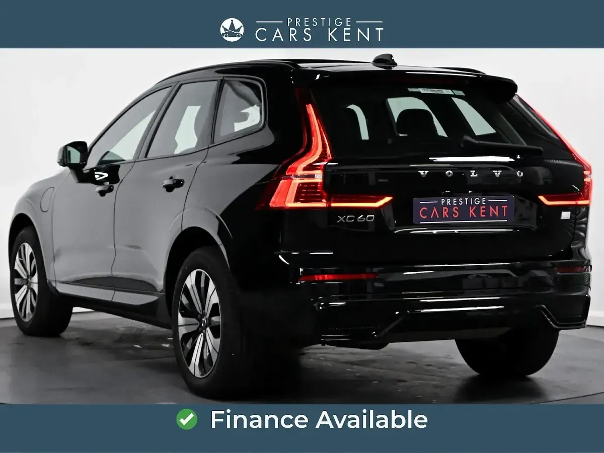 Used Volvo XC60 Plus 350 HP (257 kW) 2023 Black SUV