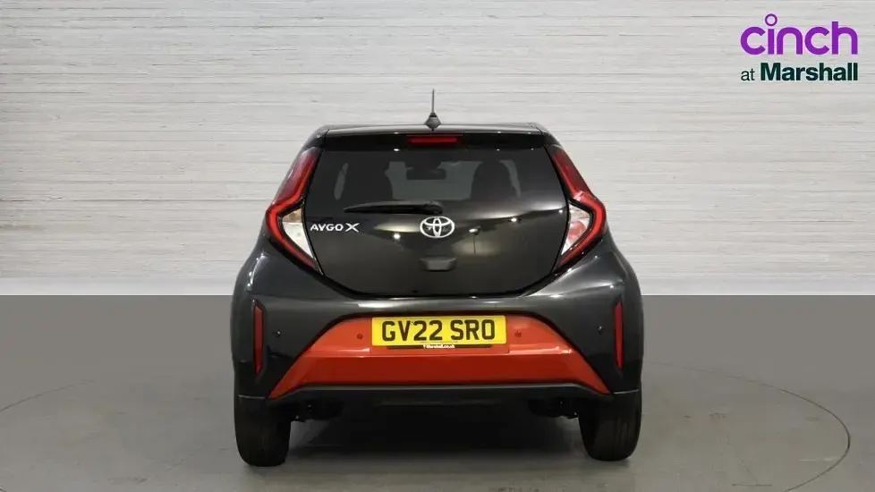 Used Toyota Aygo X 72 HP (52 kW) 2022 Red SUV