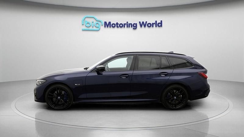 Used BMW 330e M Sport 292 HP (214 kW) 2022 Blue Estate