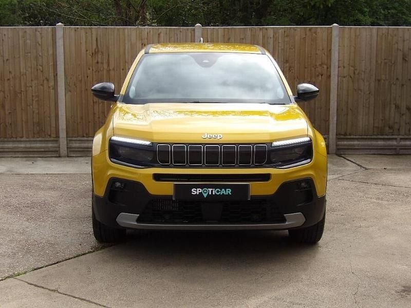 Used Jeep Avenger Summit 100 HP (73 kW) 2025 SUV