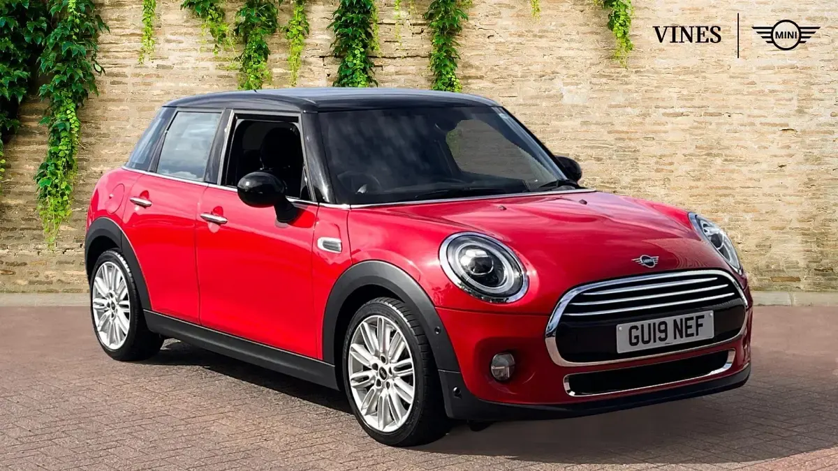 Used Mini Cooper Exclusive 136 HP (100 kW) 2019 Hatchback