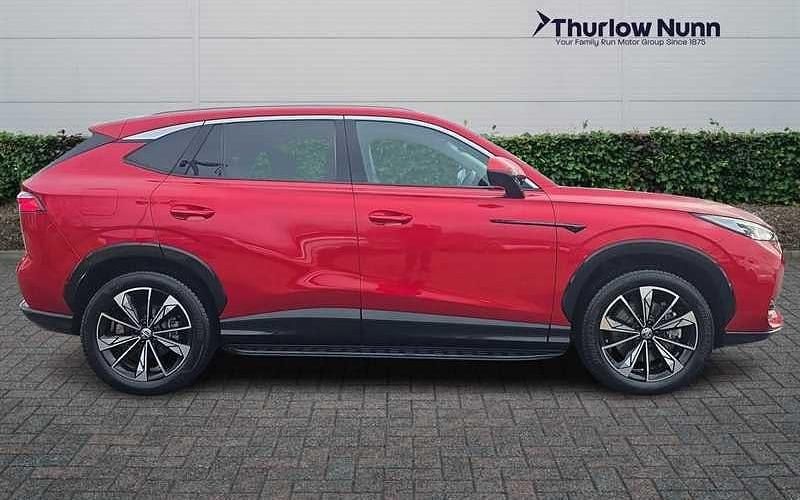 Used MG HS SE 299 HP (219 kW) 2025 Red SUV