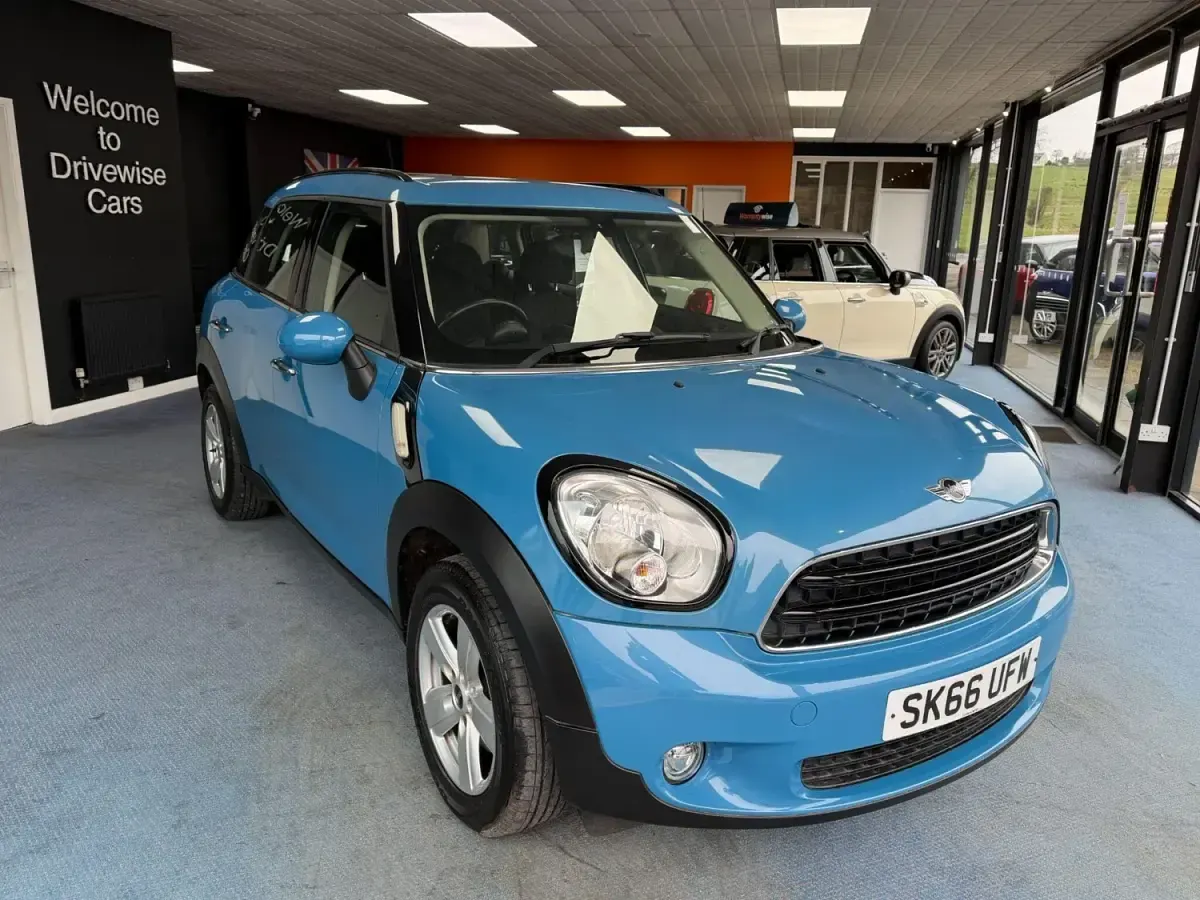 Usado Mini Cooper 122 HP (89 kW) 2016 Azul Citadino