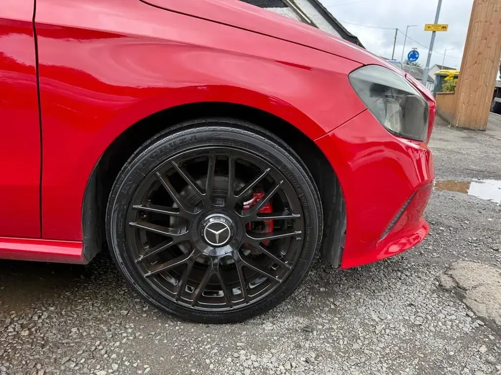 Used Mercedes A200 2016 Red Hatchback
