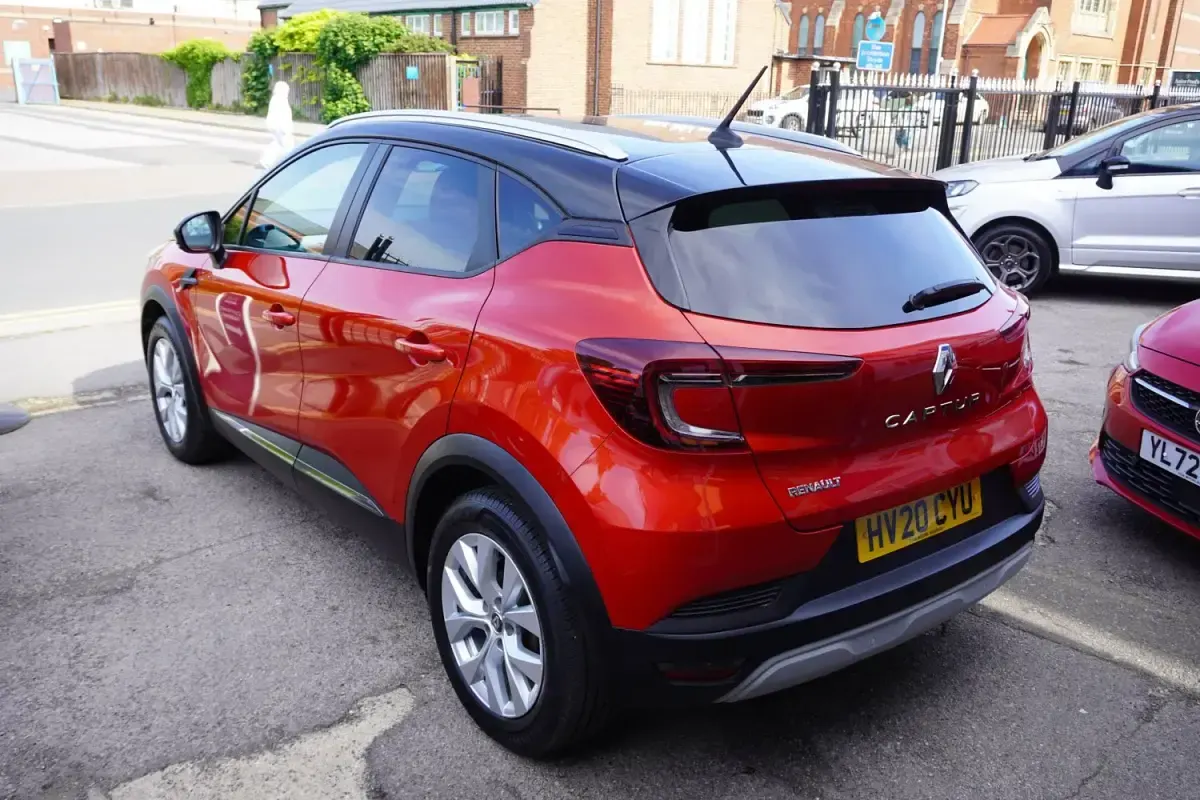 Używany Renault Captur Iconic 2020 Czerwony SUV