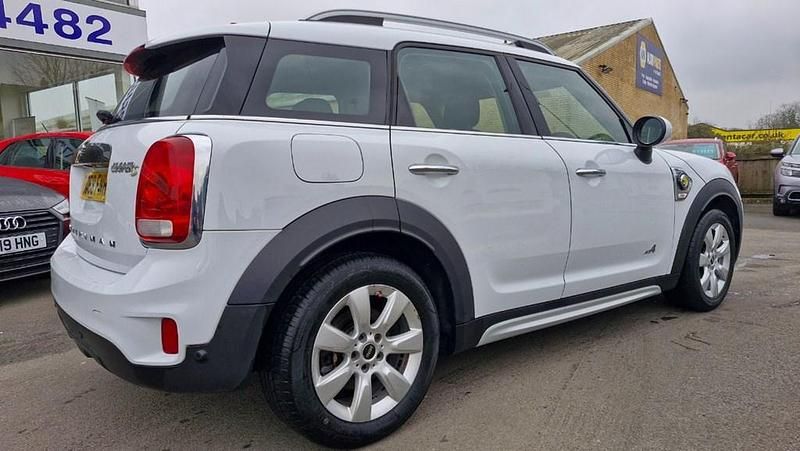 Used Mini Cooper S 224 HP (164 kW) 2018 White Hatchback