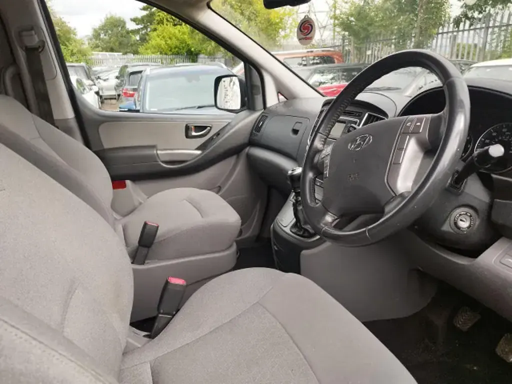 Used Hyundai I800 SE 2019 Silver MPV