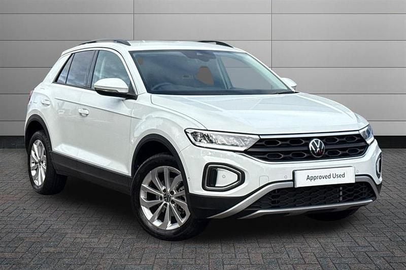 Pure white New 2025 VW T-Roc Match SUV | £28,495 (Super price) - Image 1/3
