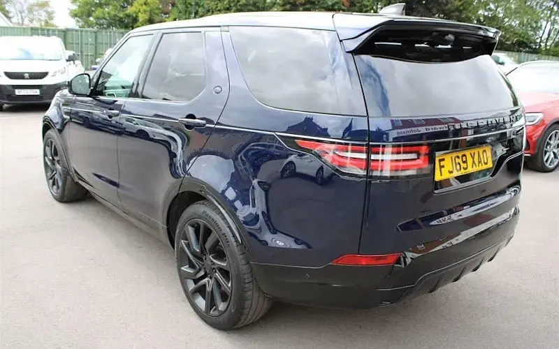 Used Land Rover Discovery Landmark 306 HP (225 kW) 2019 Blue SUV