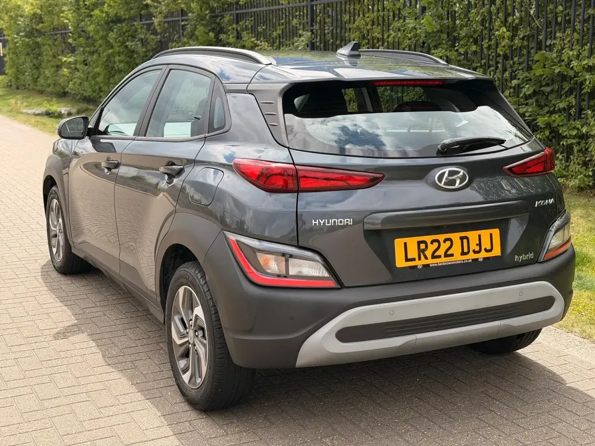 Used Hyundai Kona SE 141 HP (103 kW) 2022 Grey SUV